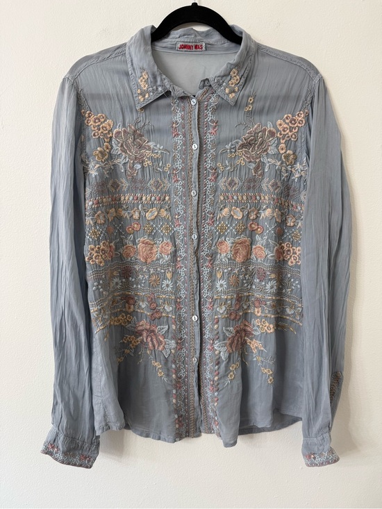 Johnny Was Tops - {M} Johnny Was Light Blue Embroidered Long-Sleeve Shirt